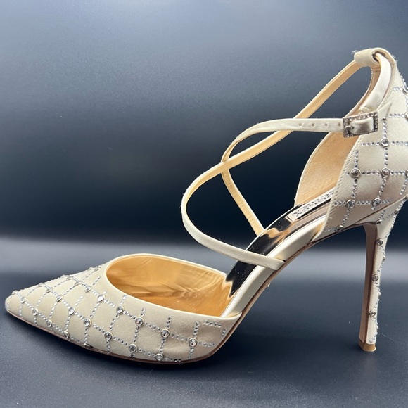 Badgley Mischka Strappy Cream Heels with Silver Accents Size 11 Women’s - Picture 5 of 14